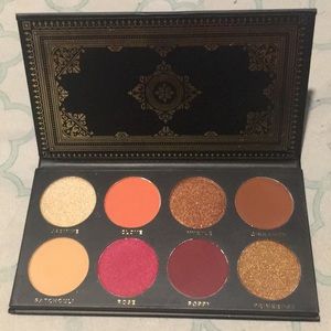 Ace Beaute Grandiose Eyeshadow Palette